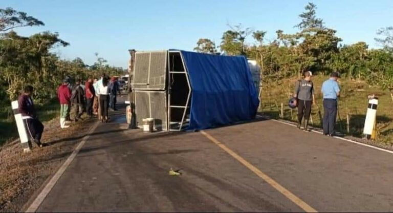 camión se vuelca y deja varios heridos Foto Nicaragua Actual