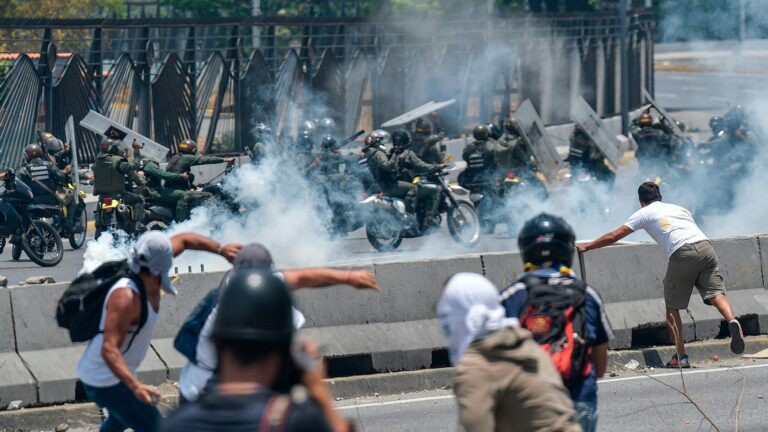 Protestas en Venezuela contra Nicolás Madura tras elecciones presidenciales.