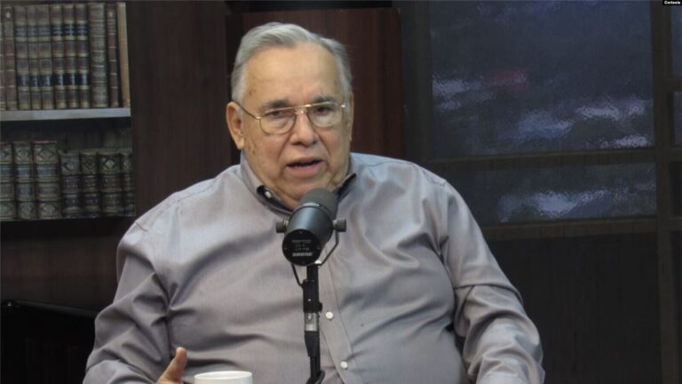 El científico Jaime Incer Barquero en un programa de opiniones en el canal 100%Noticias, en Nicaragua, en marzo de 2018. Foto Cortesía 100%Noticias