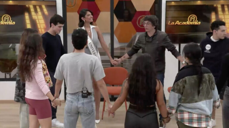 Miss Universo 2023, Sheynnis Palacios, visita La Academia.