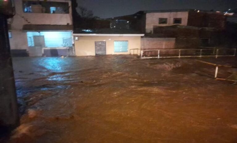 Inundaciones en Matagalpa tras fuerte aguacero.
