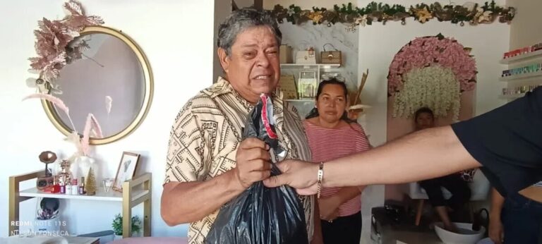 Cambista de Carazo recupera fuerte cantidad de dinero que perdió en un taxi.